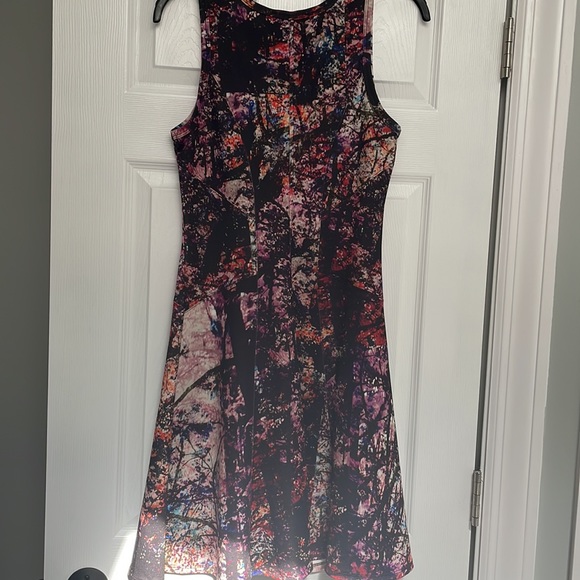 COPY - Karen Kane stretchy/comfortable dress. Dress is about knee length - Picture 2 of 2